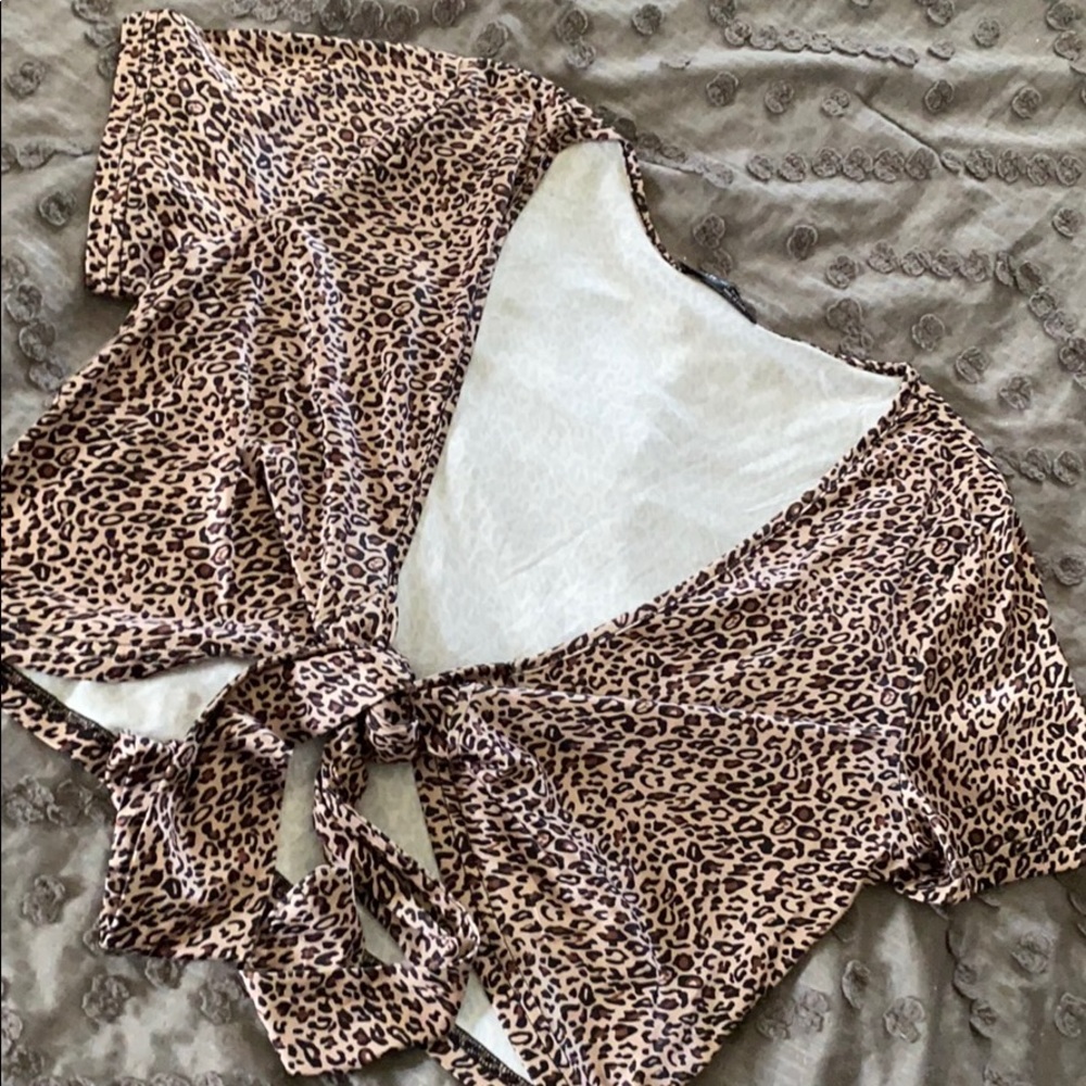 Shein Cheetah Tie-up Crop